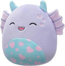 Squishmallows (Valentin nap) 20 cm - Strobe a lila mocsári szörny csukott szemekkel, és szivecskékkel